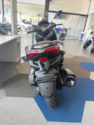 YAMAHA-XMAX 300 CONNECTED ABS-2026
