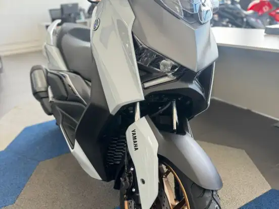YAMAHA-XMAX 300 CONNECTED ABS YAMAHA-XMAX 300 CONNECTED ABS-2026