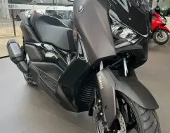 YAMAHA XMAX 300 CONNECTED ABS YAMAHA XMAX 300 CONNECTED ABS