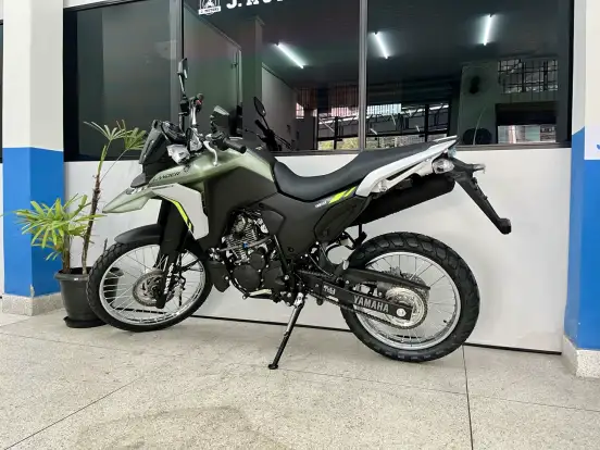 YAMAHA-XTZ 250 LANDER CONNECTED-2025