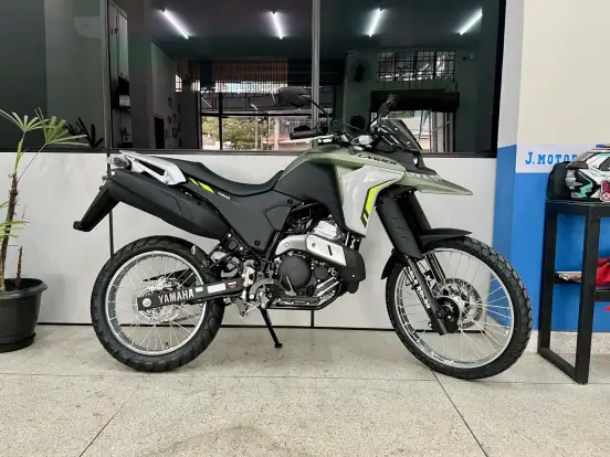 YAMAHA-XTZ 250 LANDER CONNECTED-2025