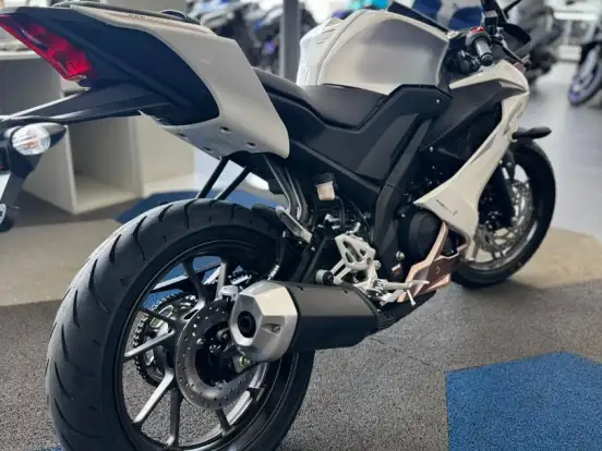 YAMAHA-YZF R15 YAMAHA-YZF R15-2026