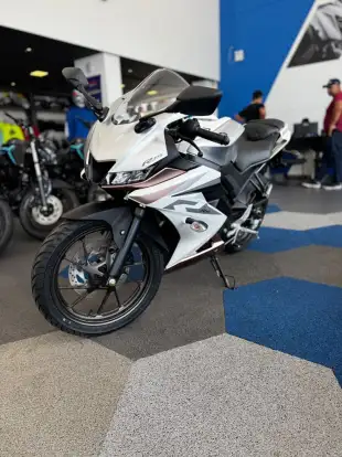 YAMAHA-YZF R15-2026