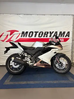 YAMAHA YZF R15 
