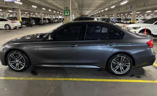 BMW-320i-2016