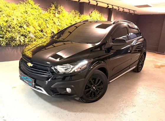 CHEVROLET ONIX 1.4 MPFI ACTIV 8V FLEX 4P AUTOMÁTICO