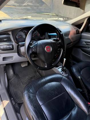 /en/city/cate-car-used-car/fiat-linea-2013-1-8-gasoline-16v-flex-4-door-automatic-43310881276232704/-6
