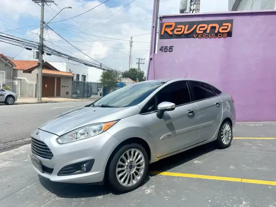FORD FIESTA 1.6 TITANIUM SEDAN 16V FLEX 4P POWERSHIFT
