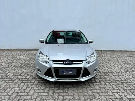 FORD FOCUS 2.0 SE PLUS SEDAN 16V FLEX 4P AUTOMÁTICO