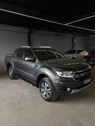 FORD RANGER 3.2 LIMITED 4X4 CD 20V DIESEL 4P AUTOMÁTICO