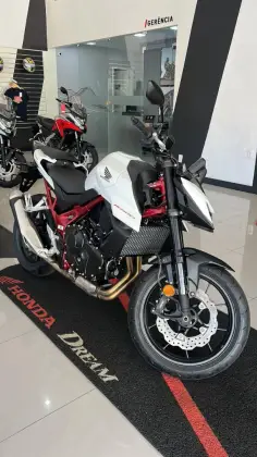 HONDA CB 750 HORNET 