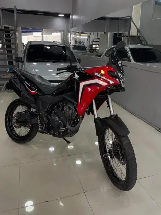 HONDA XRE 300 SAHARA RALLY 