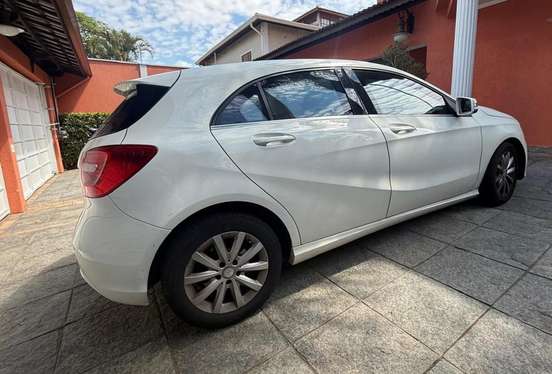 MERCEDES-BENZ-A 200-2013