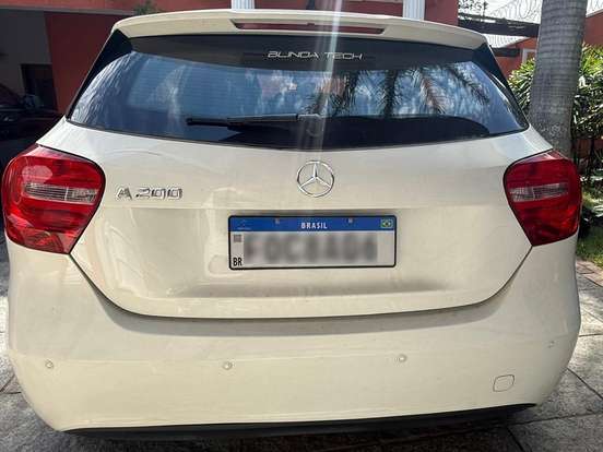 MERCEDES-BENZ-A 200-1.6 TURBO URBAN 16V GASOLINA 4P AUTOMÁTICO MERCEDES-BENZ-A 200-2013