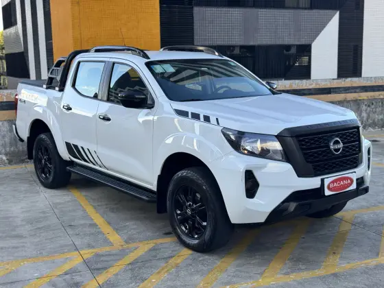 NISSAN FRONTIER 2.3 16V TURBO DIESEL ATTACK CD 4X4 AUTOMÁTICO