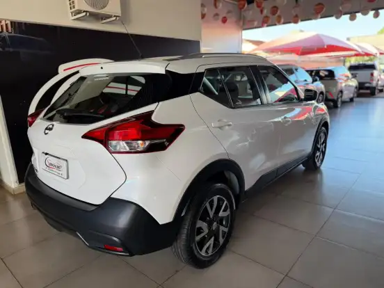 NISSAN-KICKS-2019