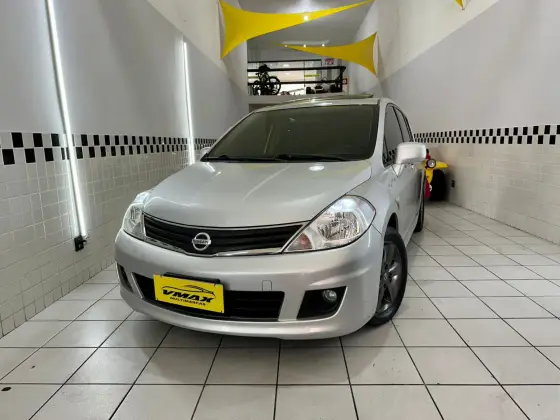 NISSAN TIIDA 1.8 SL 16V FLEX 4P AUTOMÁTICO