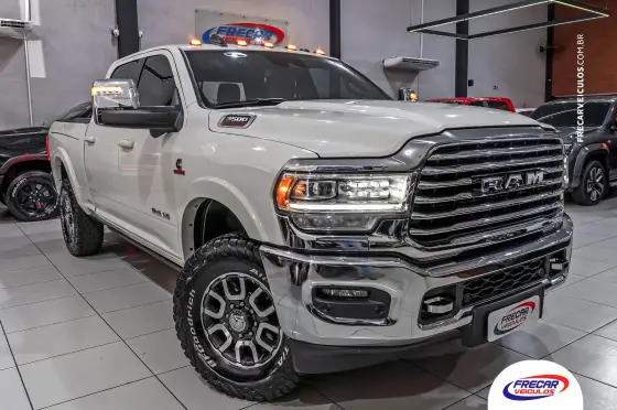 RAM 3500 6.7 I6 TURBO DIESEL LIMITED LONGHORN CD 4X4  AUTOMÁTICO