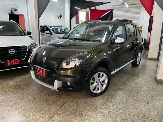 RENAULT SANDERO 1.6 STEPWAY 8V FLEX 4P MANUAL