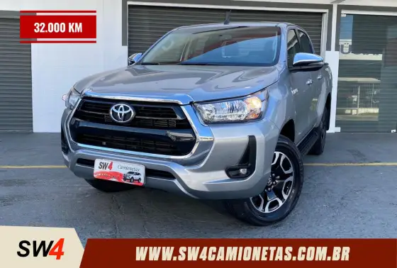 TOYOTA HILUX 2.8 D-4D TURBO DIESEL CD SRV 4X4 AUTOMÁTICO TOYOTA HILUX 2.8 D-4D TURBO DIESEL CD SRV 4X4 AUTOMÁTICO