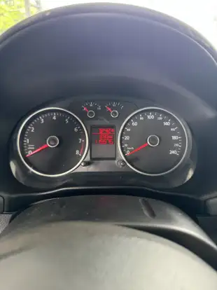 VOLKSWAGEN-GOL-2013