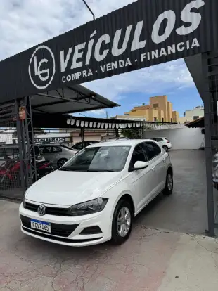 VOLKSWAGEN-POLO-2020