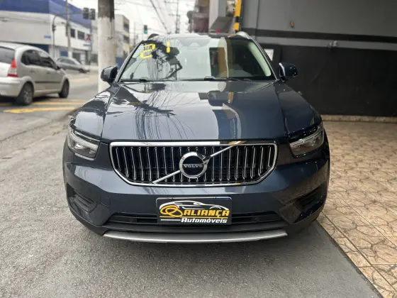 VOLVO XC40 1.5 T5 RECHARGE MOMENTUM GEARTRONIC