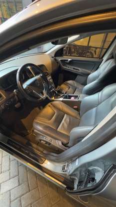 VOLVO-XC60-2014