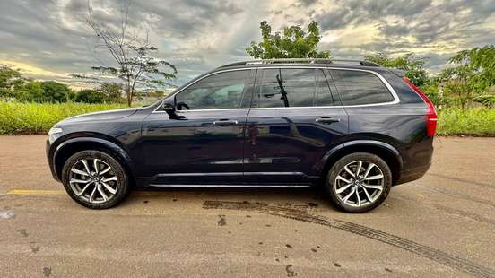 VOLVO-XC90-2018