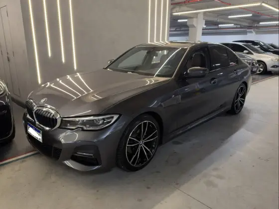 BMW 320i 2.0 16V TURBO FLEX M SPORT AUTOMÁTICO BMW 320i 2.0 16V TURBO FLEX M SPORT AUTOMÁTICO