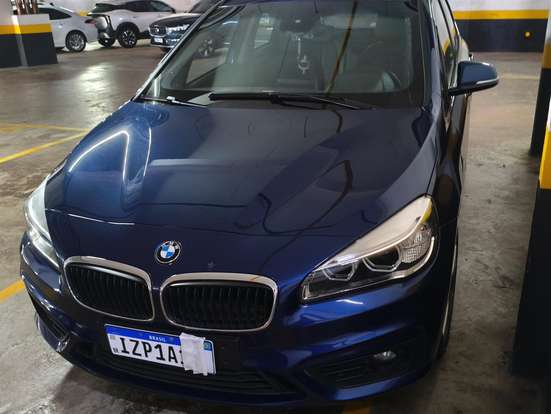 BMW-220i-2018