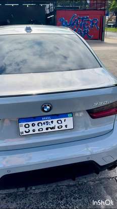BMW-330e-2023