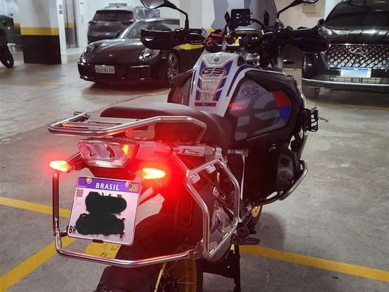 BMW-R 1250 GS ADVENTURE PREMIUM RALLYE BMW-R 1250 GS ADVENTURE PREMIUM RALLYE-2022