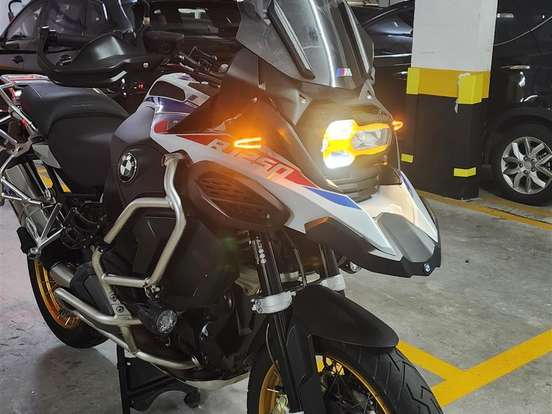 BMW-R 1250 GS ADVENTURE PREMIUM RALLYE BMW-R 1250 GS ADVENTURE PREMIUM RALLYE-2022