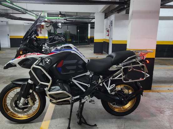 BMW-R 1250 GS ADVENTURE PREMIUM RALLYE BMW-R 1250 GS ADVENTURE PREMIUM RALLYE-2022