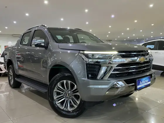 CHEVROLET S10 2.8 16V TURBO DIESEL HIGH COUNTRY CD 4X4 AUTOMÁTICO
