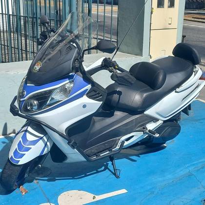 DAFRA MAXSYM 400i 