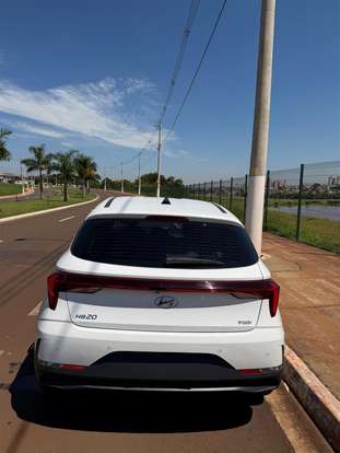 HYUNDAI-HB20-2023