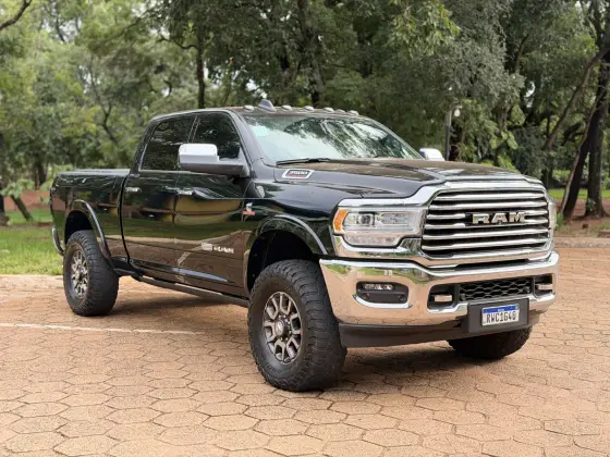 RAM 3500 6.7 I6 TURBO DIESEL LIMITED LONGHORN CD 4X4 AUTOMÁTICO RAM 3500 6.7 I6 TURBO DIESEL LIMITED LONGHORN CD 4X4 AUTOMÁTICO