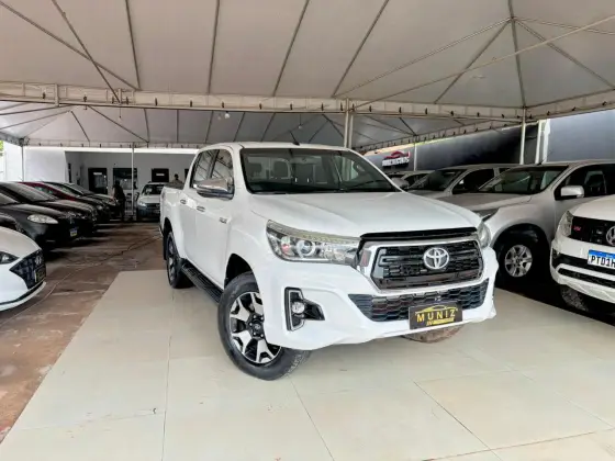 TOYOTA HILUX 2.7 SRV 4X4 CD 16V FLEX 4P AUTOMÁTICO TOYOTA HILUX 2.7 SRV 4X4 CD 16V FLEX 4P AUTOMÁTICO