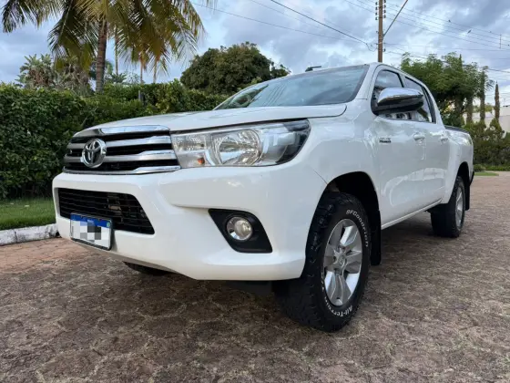 TOYOTA HILUX 2.8 SRV 4X4 CD 16V DIESEL 4P AUTOMÁTICO