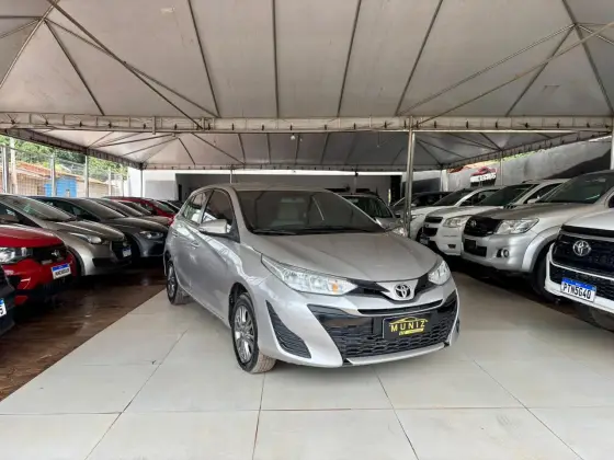 TOYOTA YARIS 1.3 16V FLEX XL LIVE MULTIDRIVE