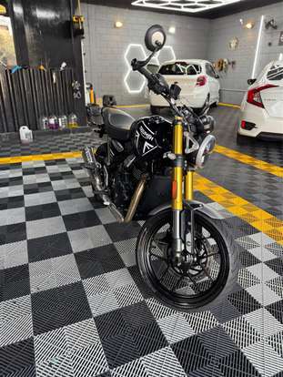 TRIUMPH-SPEED 400-2025