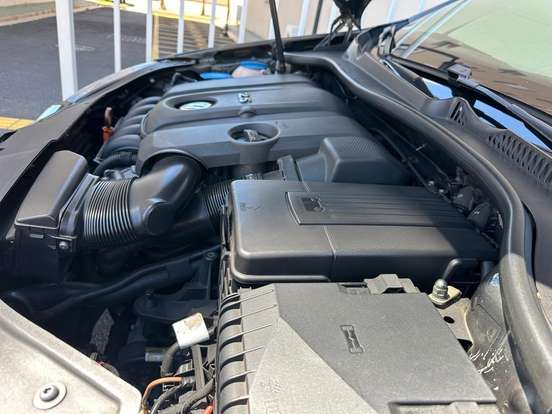VOLKSWAGEN-JETTA-2010