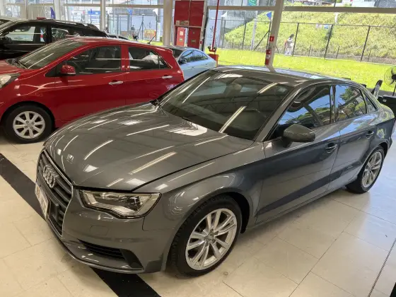 AUDI A3 1.4 TFSI SEDAN ATTRACTION 16V GASOLINA 4P S-TRONIC AUDI A3 1.4 TFSI SEDAN ATTRACTION 16V GASOLINA 4P S-TRONIC