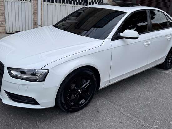 AUDI-A4-2012