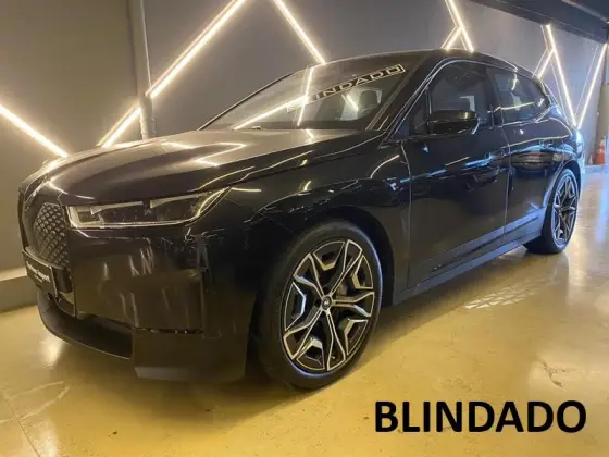 BMW iX ELÉTRICO XDRIVE40