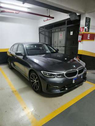 BMW-320i-2019