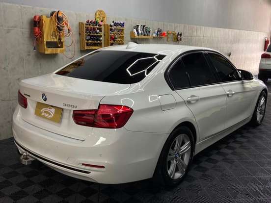 BMW-320i-2.0 SPORT 16V TURBO ACTIVE FLEX 4P AUTOMÁTICO BMW-320i-2016