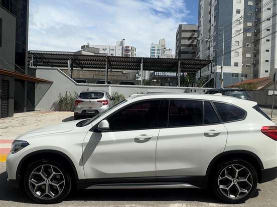 BMW-X1-2.0 16V TURBO ACTIVEFLEX SDRIVE20I 4P AUTOMÁTICO BMW-X1-2019